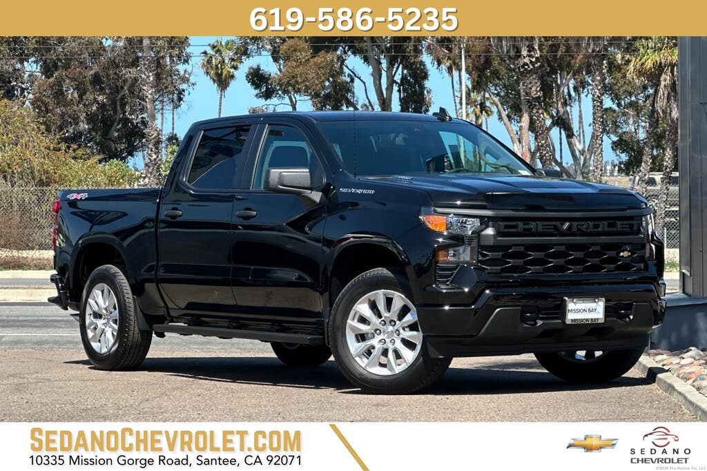 2025 Chevrolet Silverado 1500 Custom Crew Cab 4WD