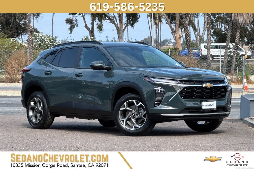 2025 Chevrolet Trax LT FWD