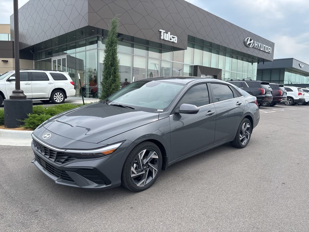 2025 Hyundai Elantra Hybrid Limited FWD