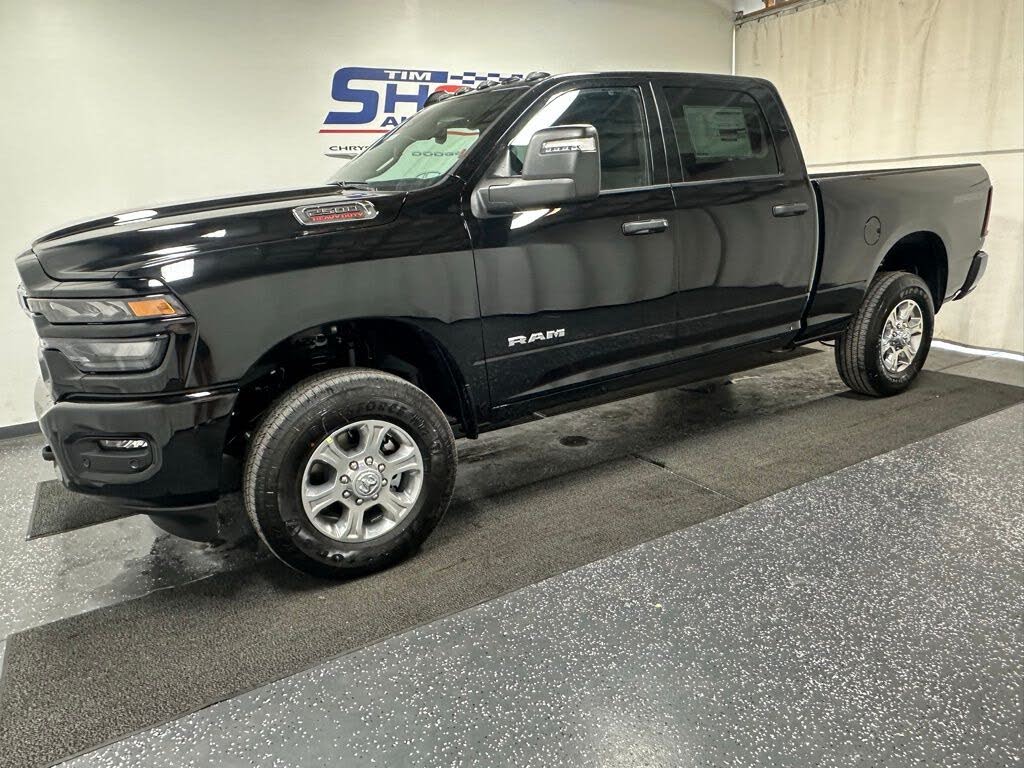 2026 RAM 2500 Big Horn Crew Cab 4WD