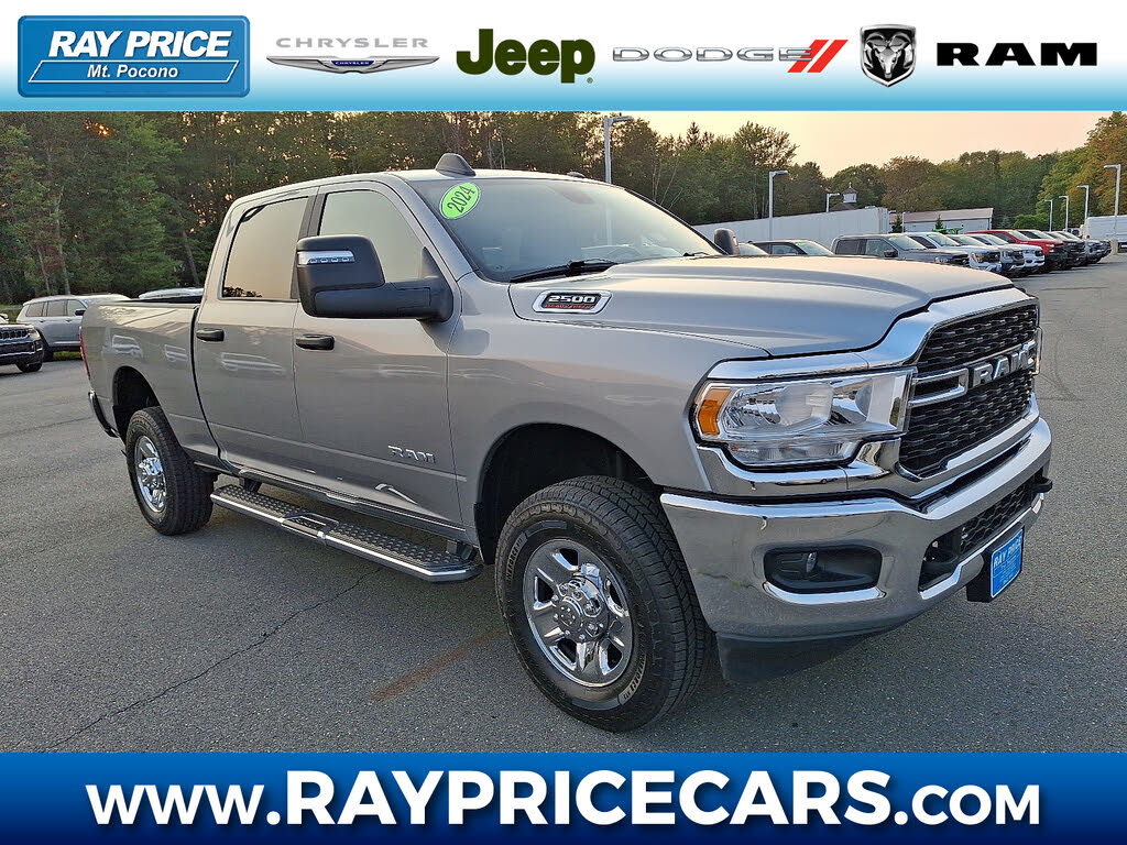 2024 RAM 2500 Big Horn Crew Cab 4WD