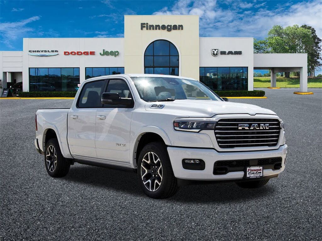 2026 RAM 1500 Laramie Crew Cab RWD