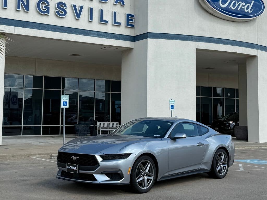 2025 Ford Mustang EcoBoost Fastback RWD