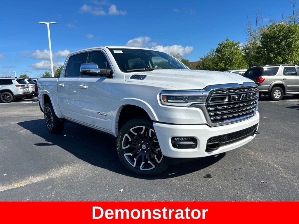 2025 RAM 1500 Limited Crew Cab 4WD