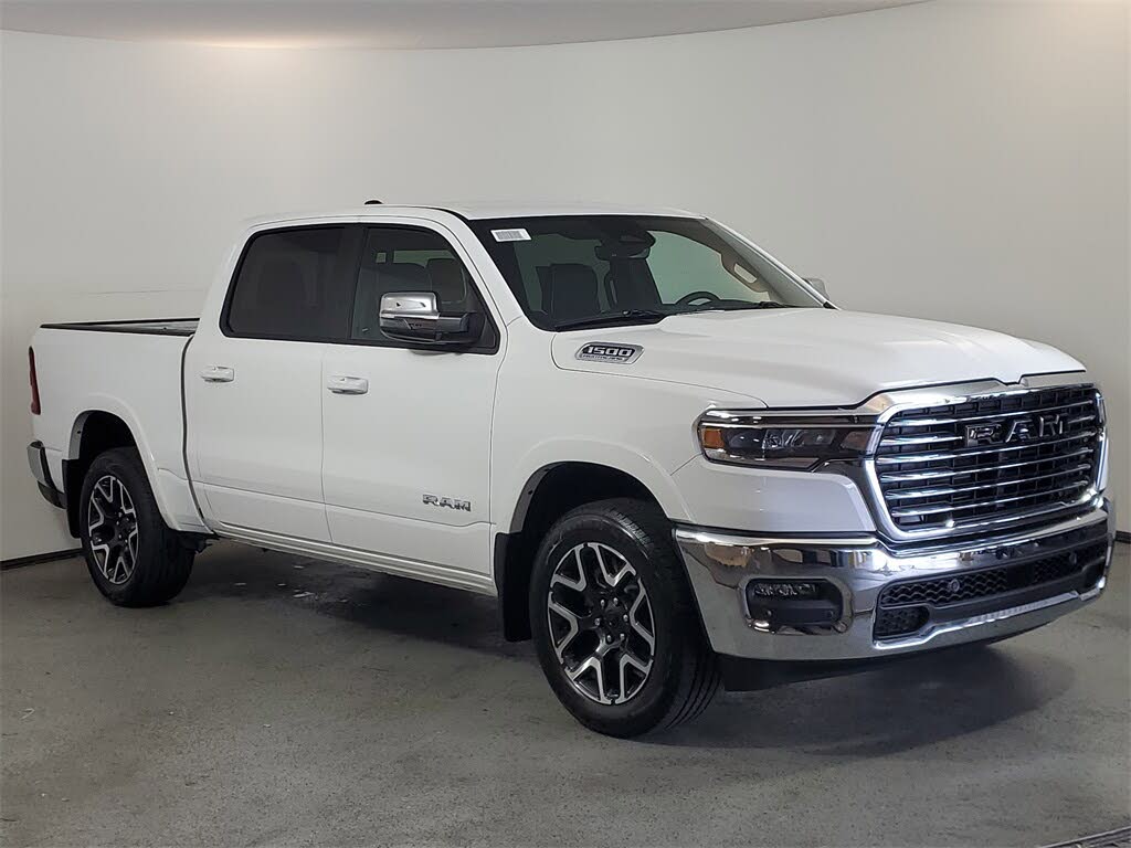 2026 RAM 1500 Laramie Crew Cab 4WD