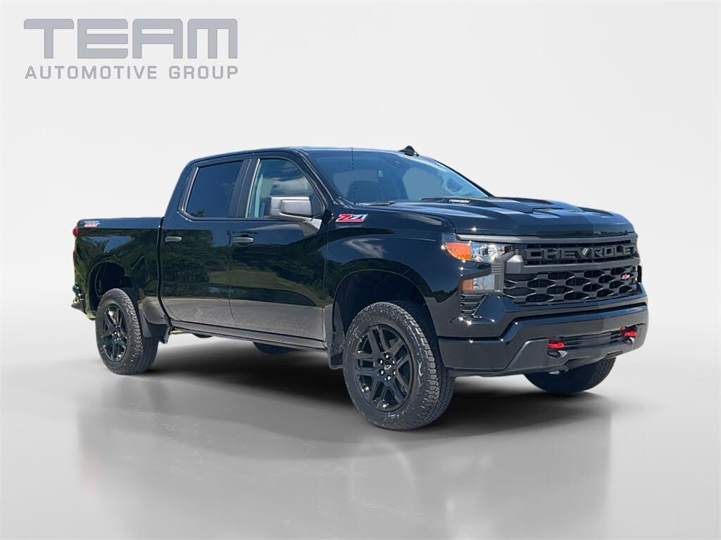 2026 Chevrolet Silverado 1500 Custom Trail Boss Crew Cab 4WD