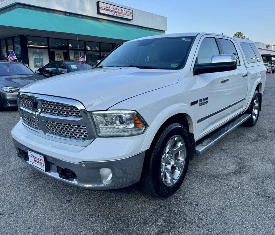 2015 RAM 1500 Laramie Crew Cab 4WD