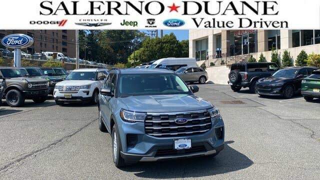 2025 Ford Explorer Active AWD