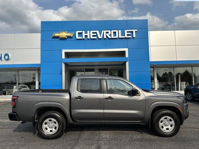 2022 Nissan Frontier S Crew Cab 4WD