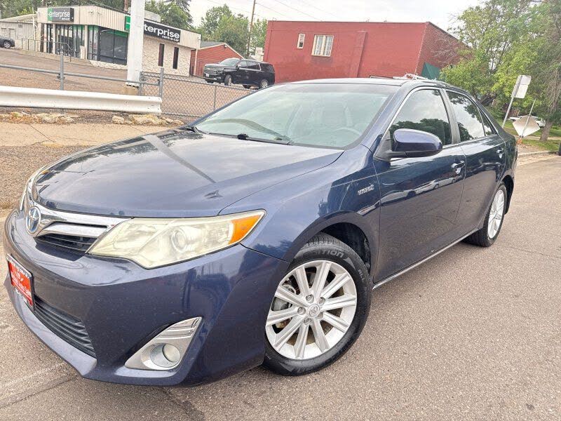 2014 Toyota Camry Hybrid XLE FWD