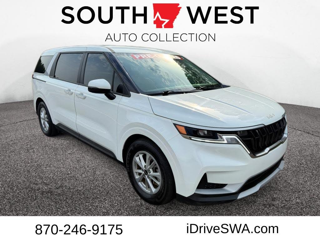 2024 Kia Carnival LX FWD