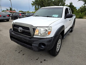 Toyota Tacoma PreRunner Access Cab