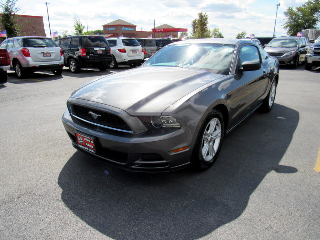 2014 Ford Mustang V6 Coupe RWD