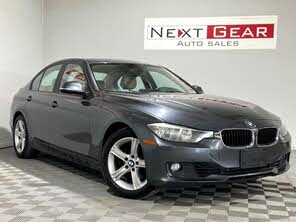 BMW 3 Series 328i Sedan RWD