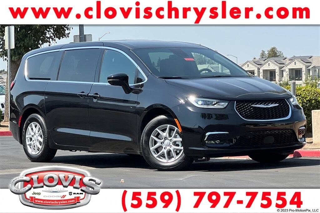 2026 Chrysler Pacifica Select FWD