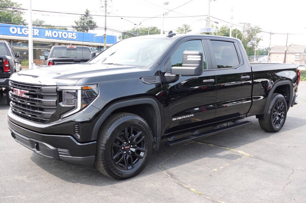 2022 GMC Sierra 1500 Pro Crew Cab 4WD