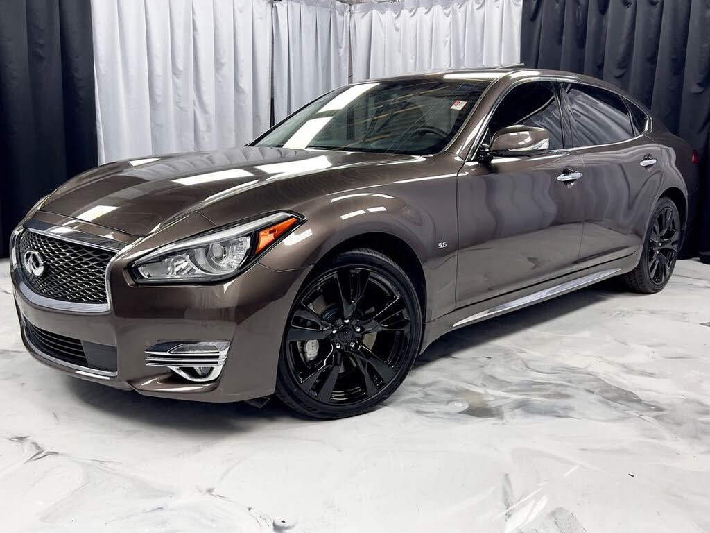 2015 INFINITI Q70L 5.6 AWD