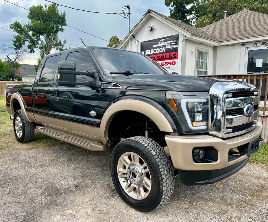 2011 Ford F-250 Super Duty King Ranch Crew Cab 4WD