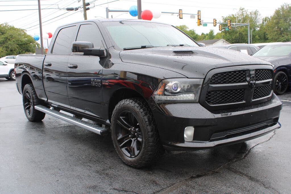 2017 RAM 1500 Night Crew Cab 4WD