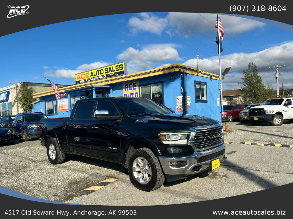 2019 RAM 1500 Laramie Crew Cab 4WD