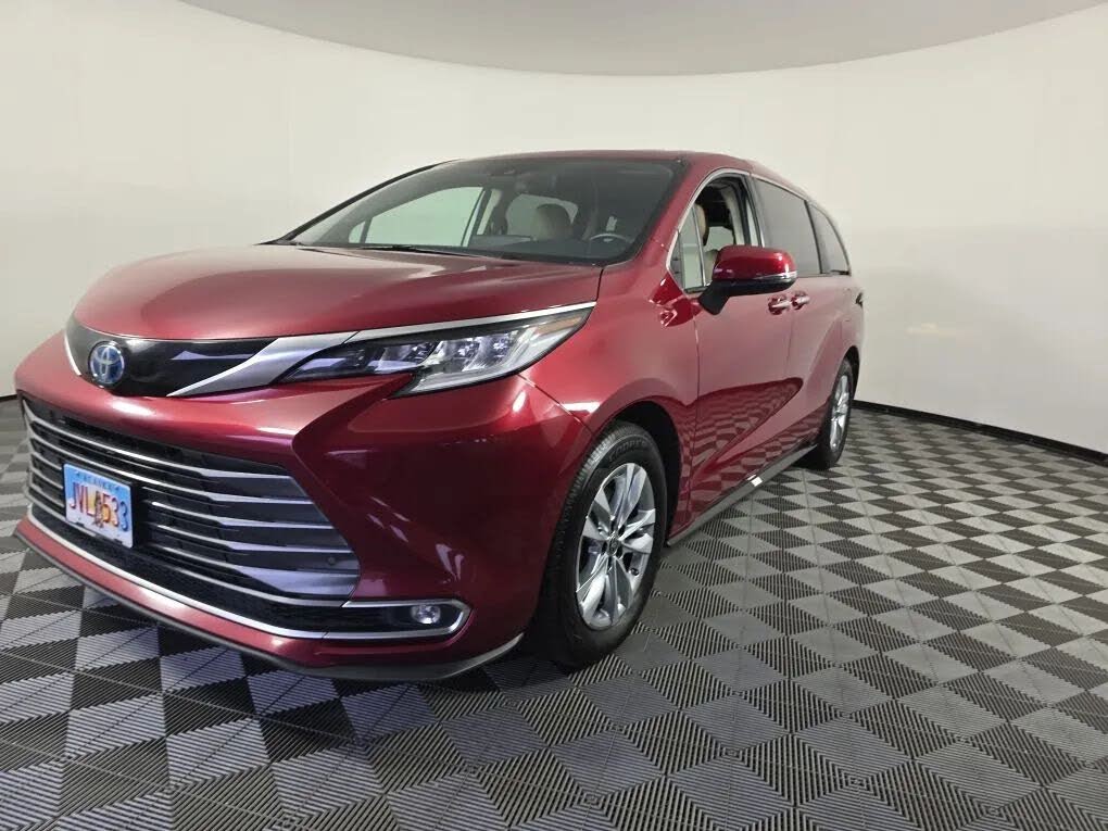 2022 Toyota Sienna Limited 7-Passenger AWD