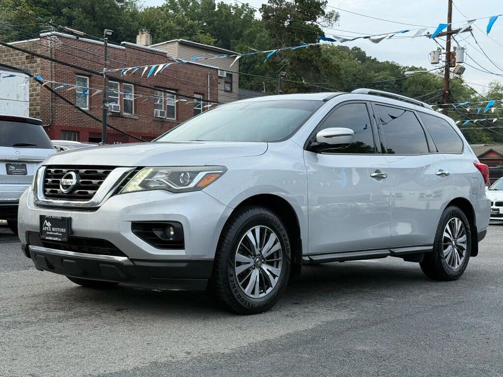 2017 Nissan Pathfinder SL 4WD