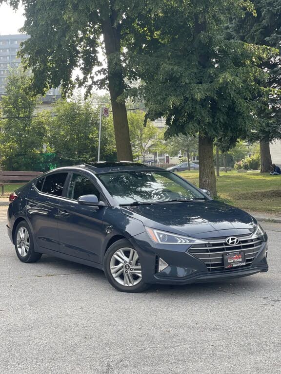 Hyundai Elantra Preferred FWD 2020