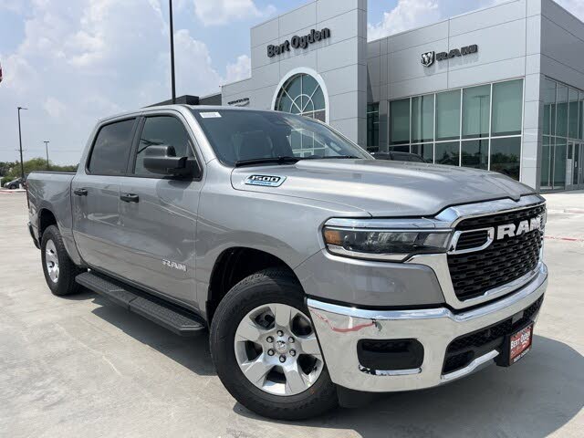2025 RAM 1500 Tradesman Crew Cab RWD