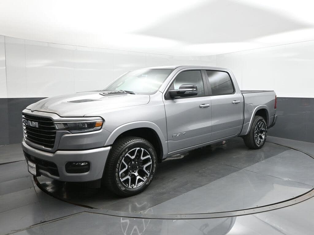 2026 RAM 1500 Laramie Crew Cab 4WD