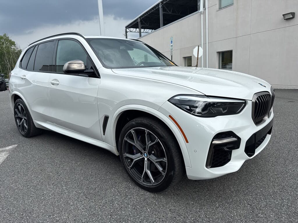 2022 BMW X5 M50i xDrive AWD