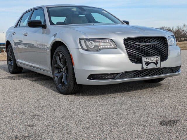 2023 Chrysler 300 Touring RWD