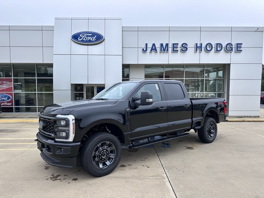 2026 Ford F-250 Super Duty XL Crew Cab 4WD