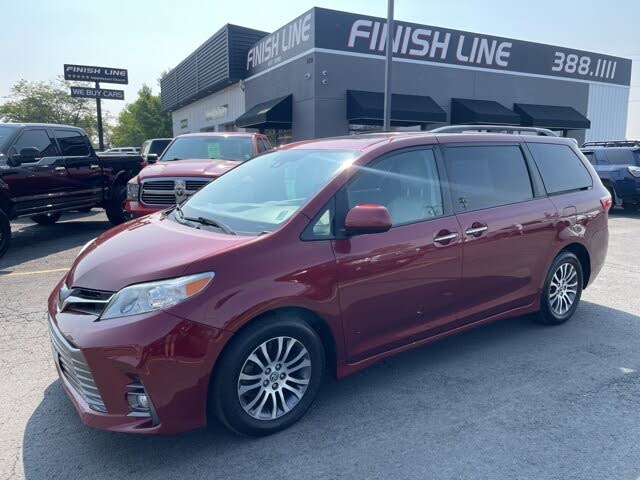 2020 Toyota Sienna XLE Premium 8-Passenger FWD