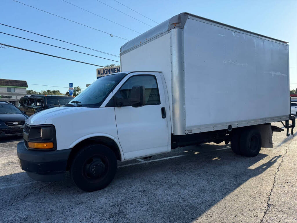 2017 Chevrolet Express Chassis 3500 159 Cutaway RWD