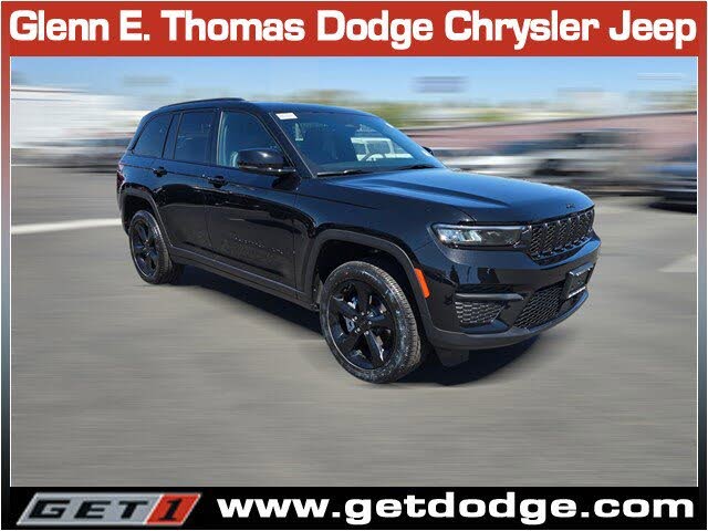 2025 Jeep Grand Cherokee Altitude RWD