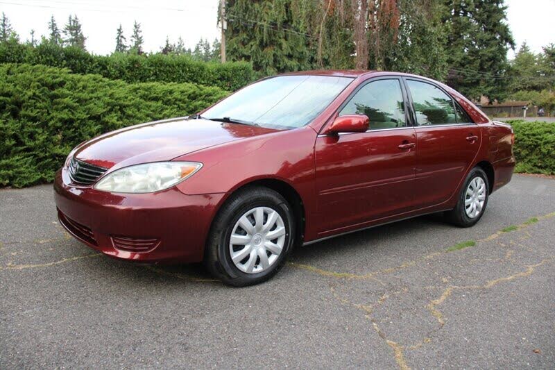 2005 Toyota Camry LE FWD