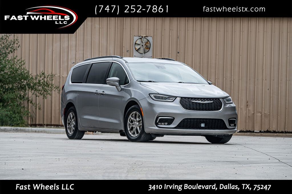 2021 Chrysler Pacifica Touring FWD