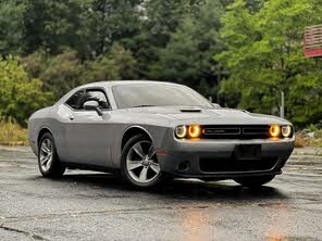 Dodge Challenger SXT RWD