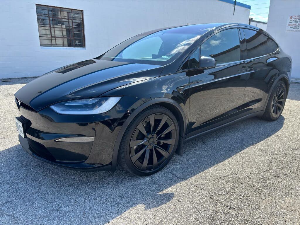 2023 Tesla Model X Standard Range AWD