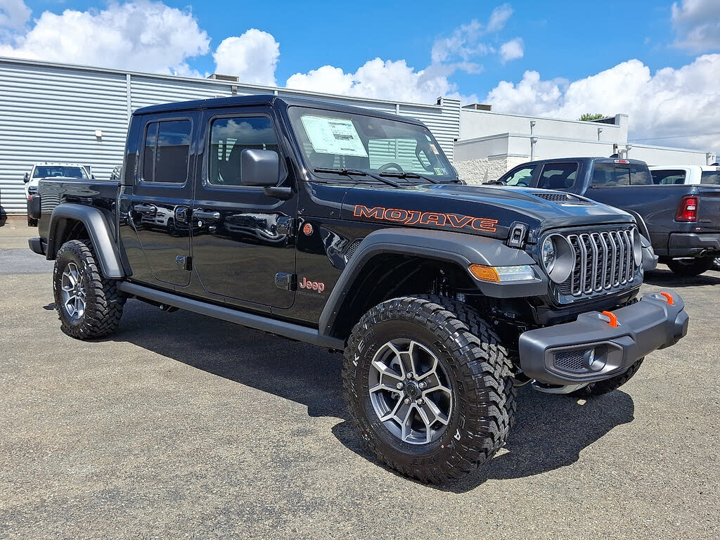 2025 Jeep Gladiator Mojave Crew Cab 4WD