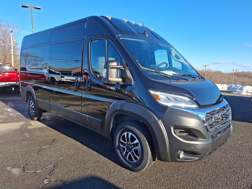 2025 RAM ProMaster 2500 SLT+ 159 High Roof Cargo Van FWD
