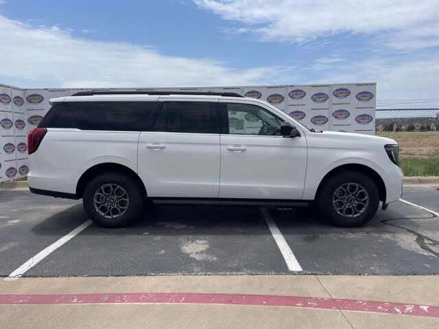 2025 Ford Expedition MAX Active RWD