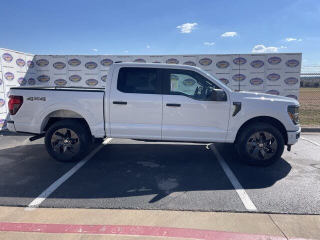 2025 Ford F-150 STX 4dr SuperCrew 4WD