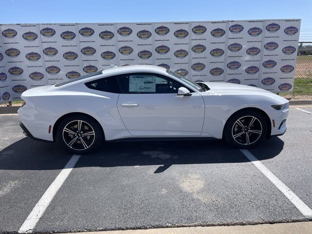 2025 Ford Mustang EcoBoost Fastback RWD