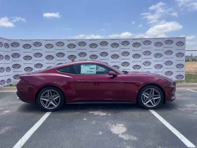 2025 Ford Mustang EcoBoost Fastback RWD