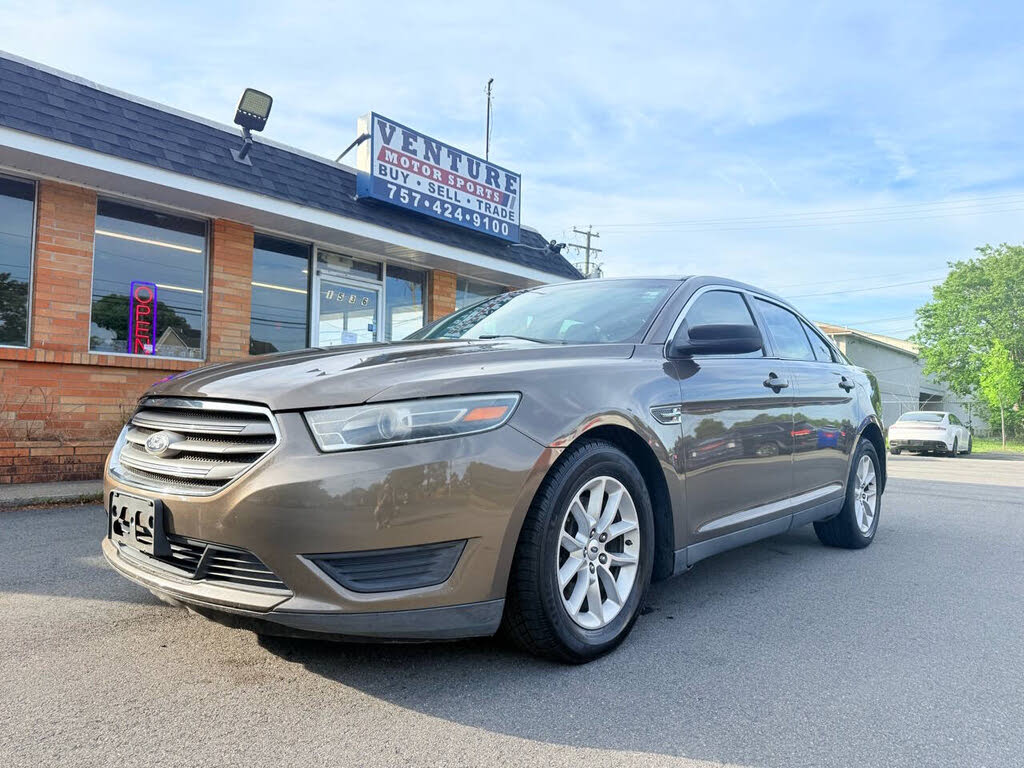 2015 Ford Taurus SE