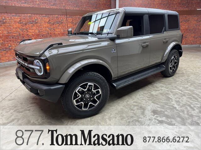 2025 Ford Bronco Outer Banks 4-Door 4WD