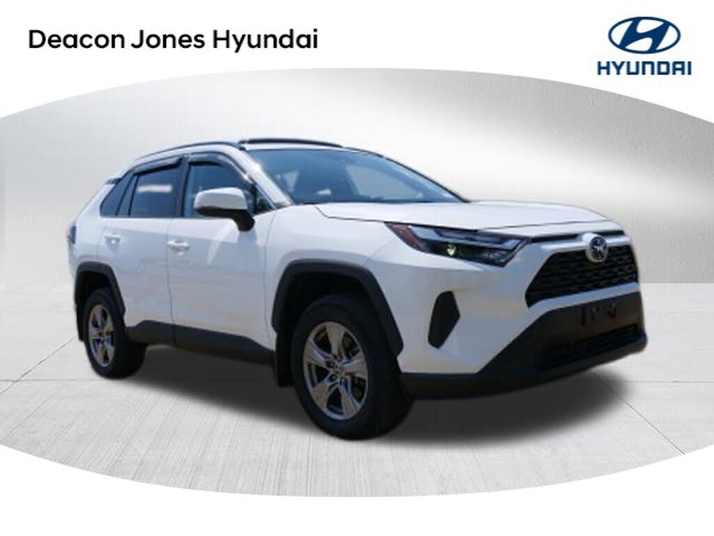 2024 Toyota RAV4 XLE FWD
