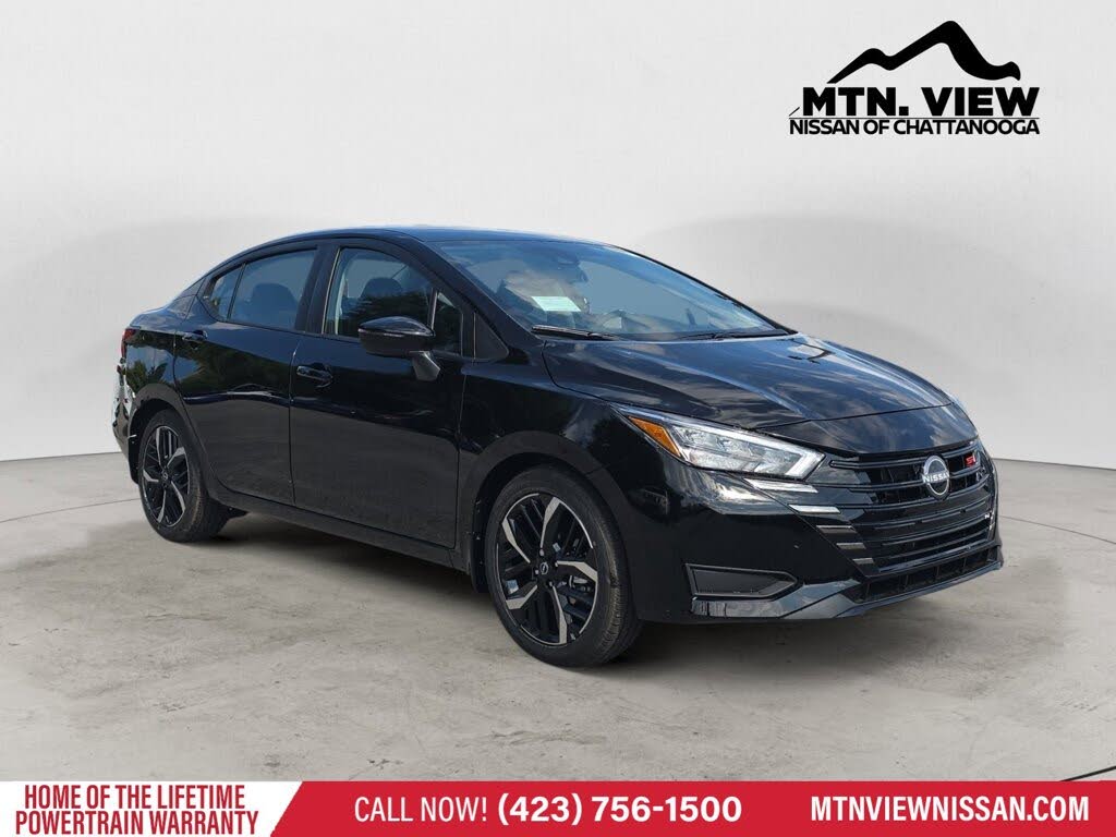 2025 Nissan Versa SR FWD
