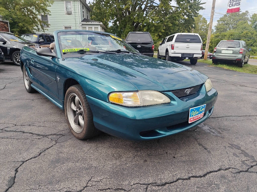1997 Ford Mustang Convertible RWD